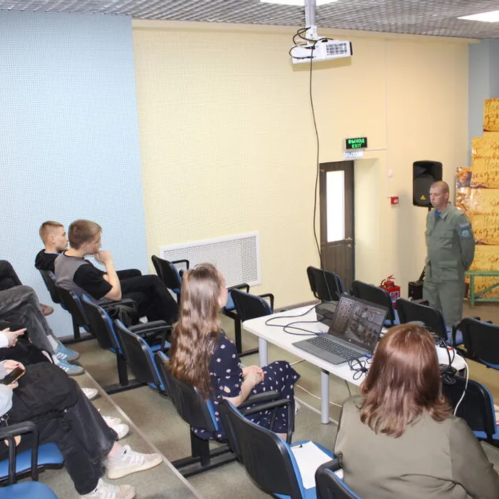 Представление выставки экспонатов «О героях былых времен»