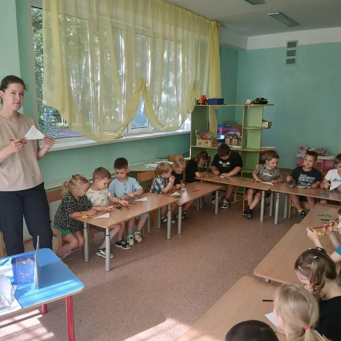 Час-реквием "Маленькие ангелы Донбасса" и мастер-класс "Белые журавлики"
