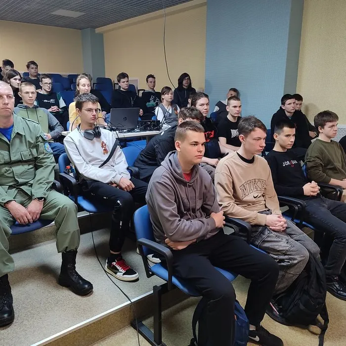 Открытие выставки экспонатов «О героях былых времен…» поискового отряда «Калина»